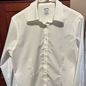 Women’s size 12 fitted Non- Iron Stretch blouse from Brooks Brothers.